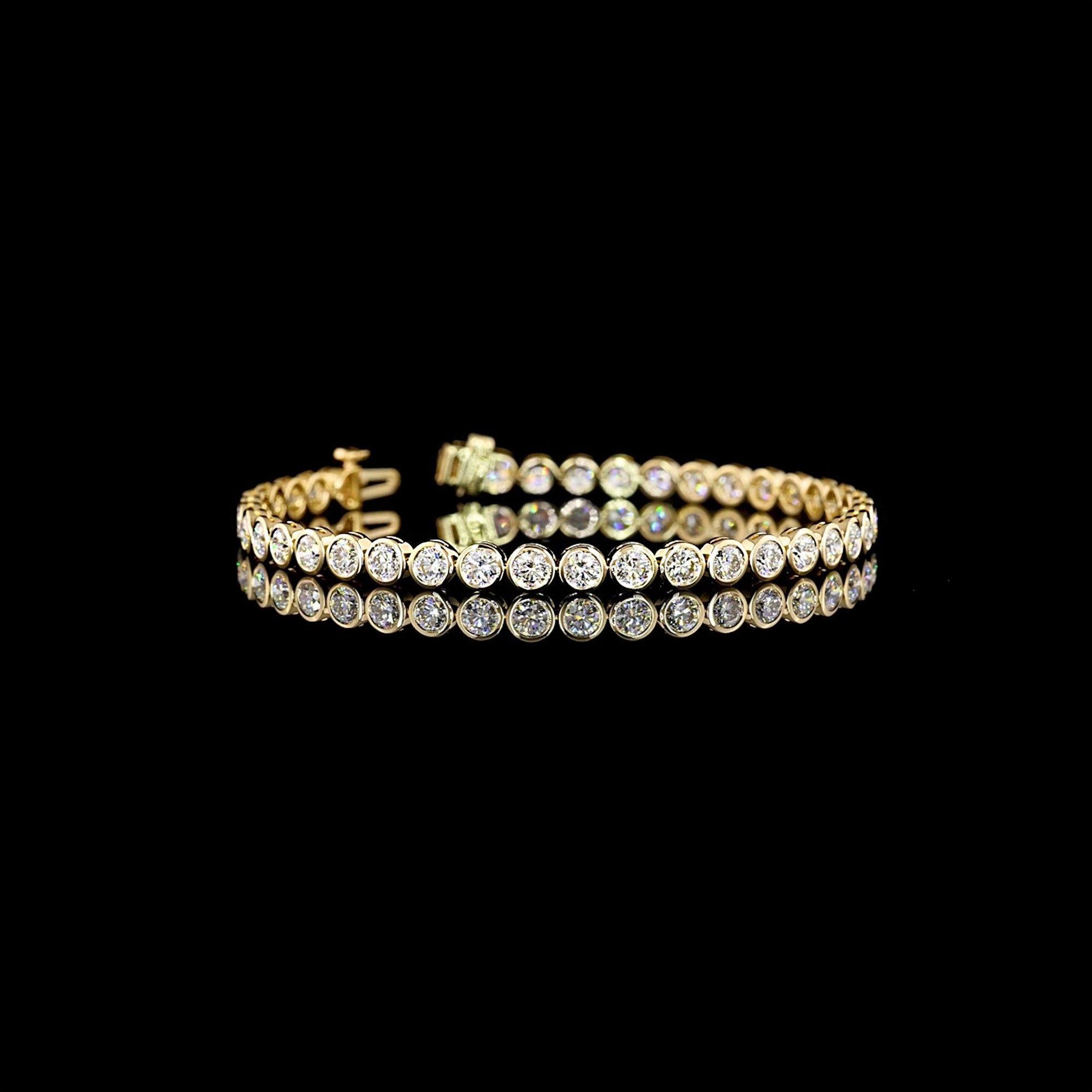 Round Diamond Bezel Tennis Bracelet in Yellow Gold