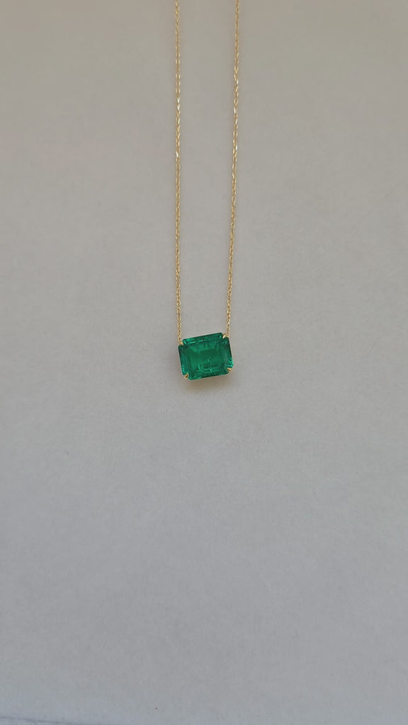 Colombian Emerald Pendant Necklace